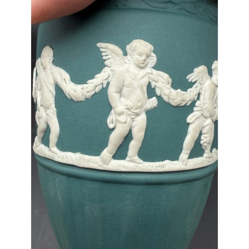 Wedgewood Jasperware Stemmed Vase Spruce Green With Cherubs 4 3/4 
